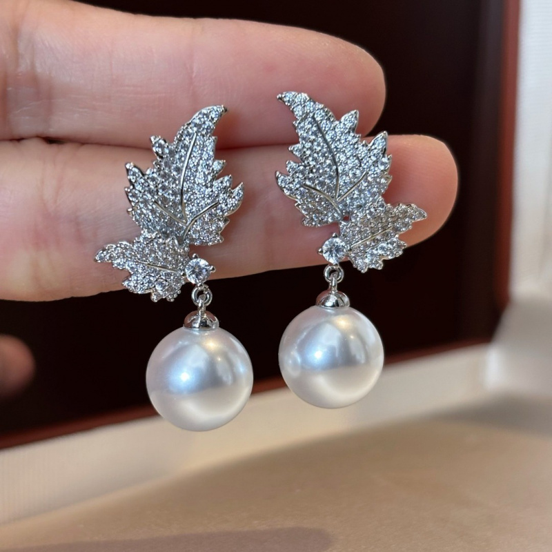 Full Diamond Angel Wing Earrings, Delicate and Luxurious Style Earrings for Women