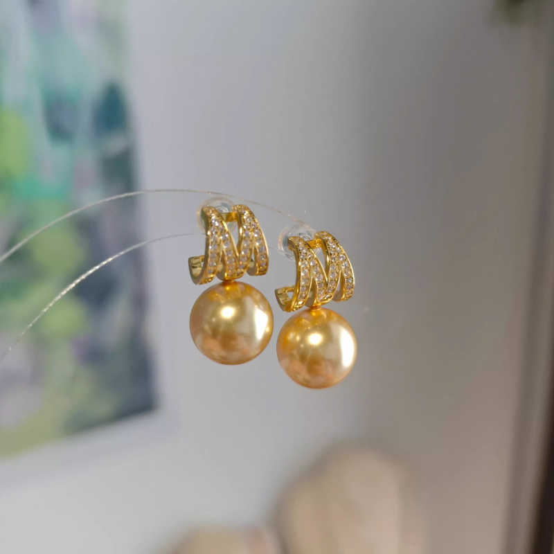 New Pearl Full Diamond Earrings for Women's Casual and Personalized Earrings