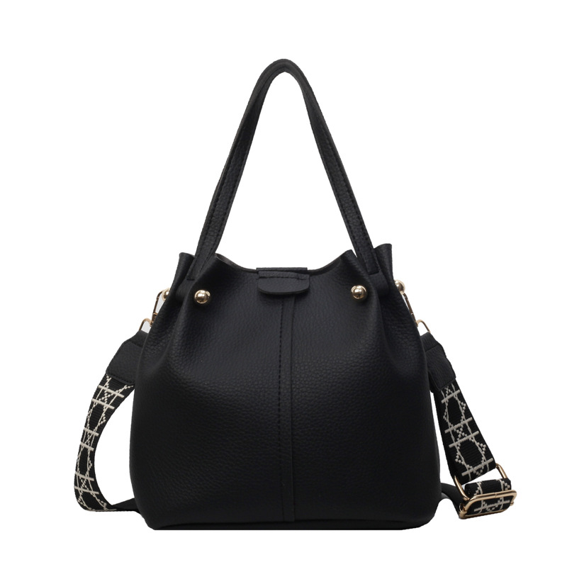Retro Handheld Bucket Bag for Women Hot Selling New Large Capacity Shoulder Bag Simple Commuter Crossbody Bag