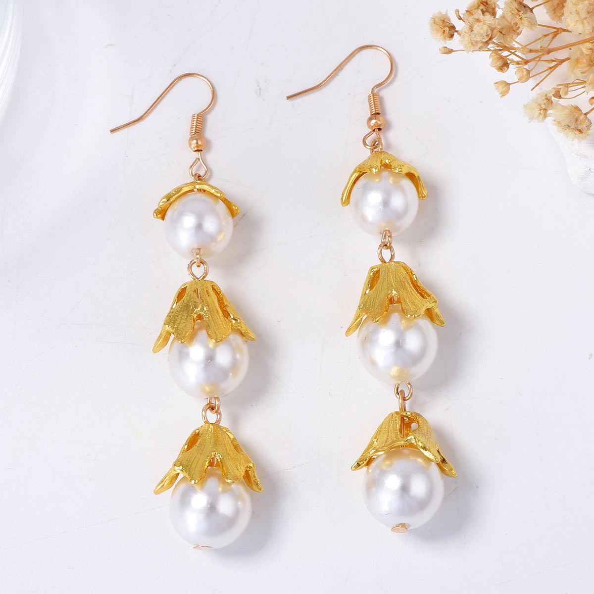 Artistic Retro Light Luxury Temperament Imitation Pearl Flower Tassel Splicing Earrings With High-End Feel For Women